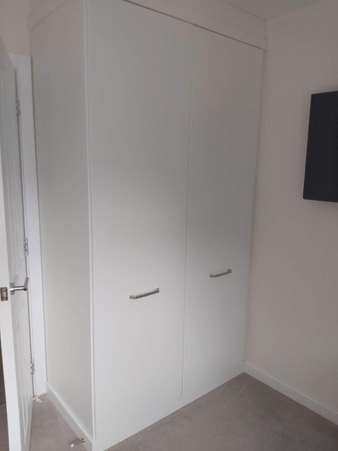 Secret Garden Apartment Faygate Bagian luar foto